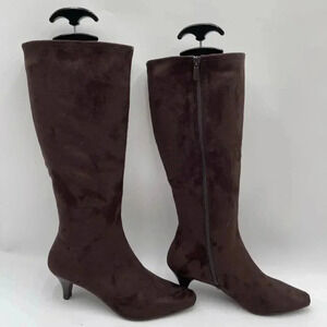 Memory foam Women's boots size 8.5 Brown